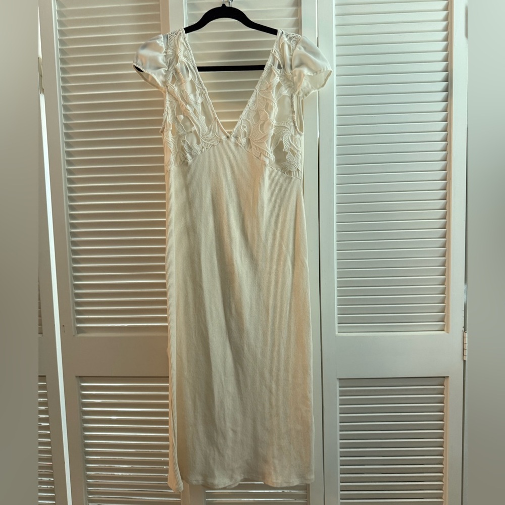 Zara Cream Lace Midi dress NWT